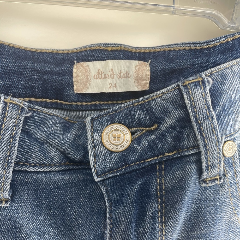 Jeans - Picture 3 of 3